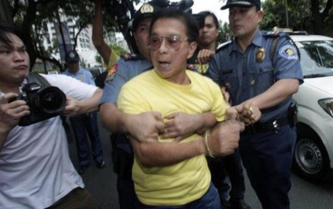 针对菲律宾防长特奥多罗武装抓扣中国公民事件，中国外交部不仅予以严正交涉，更在声明