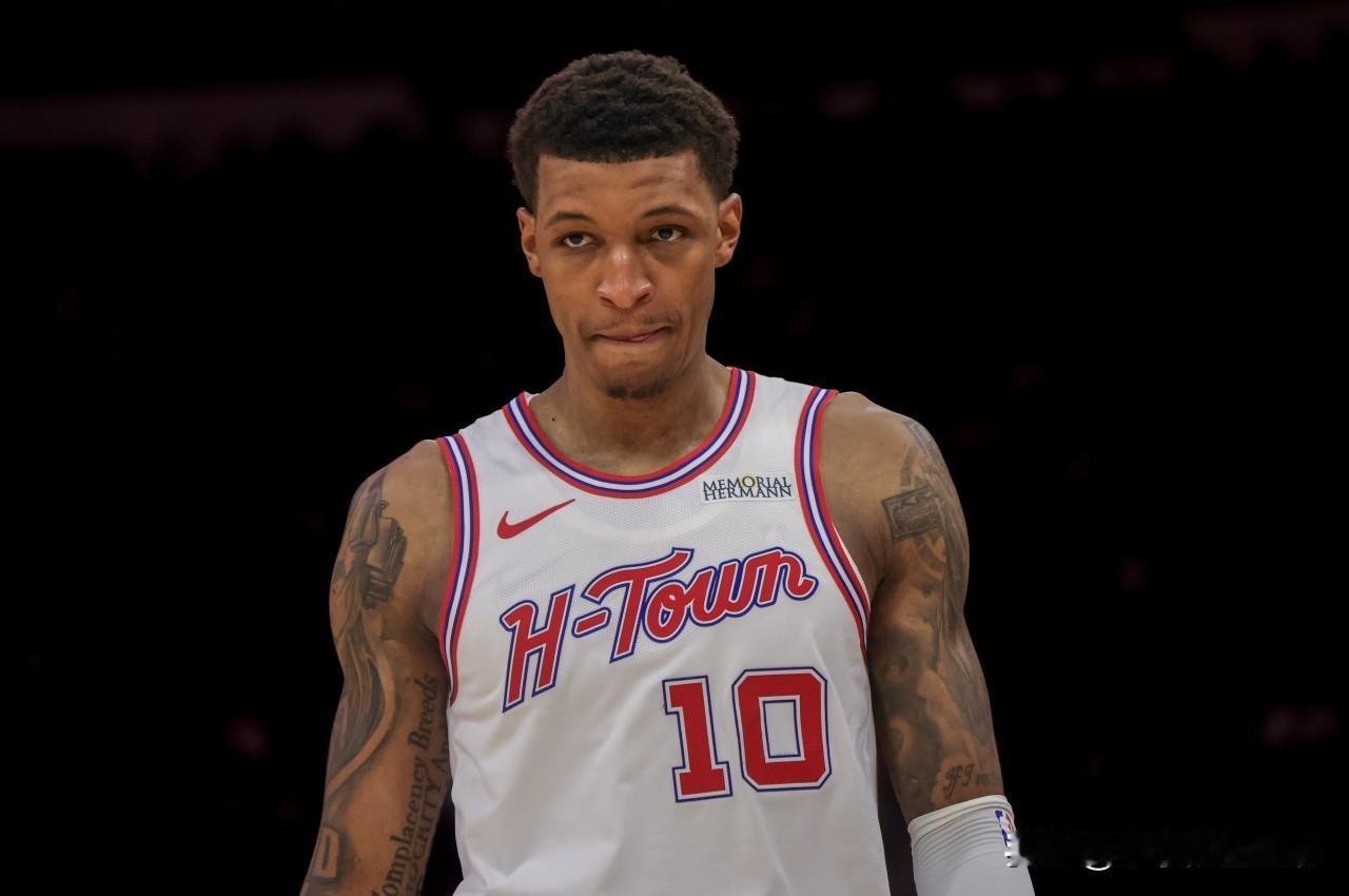 贾巴里强势反弹，火箭半场领先鹈鹕10分，申京实在太抽象了，进攻端软绵绵，篮下近框