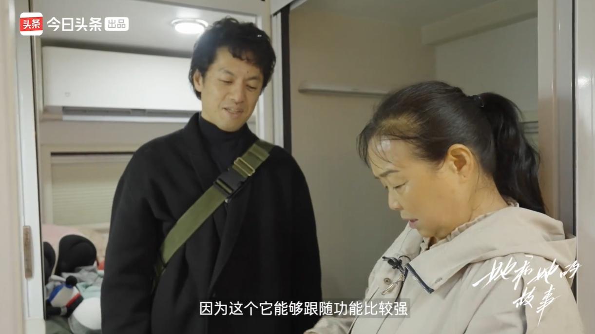 纪录片《她和她的故事》中，苏敏的故事让人深刻感受到“活到老，学到老”的真正意义。