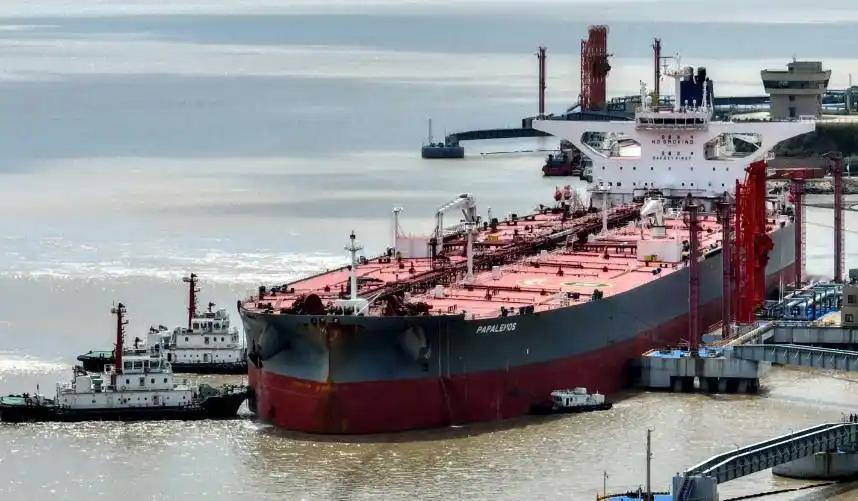 贝拉1号油轮为何拒绝美海岸警卫队检查突发特讯！美军拦截“贝拉1号”，船方75次求