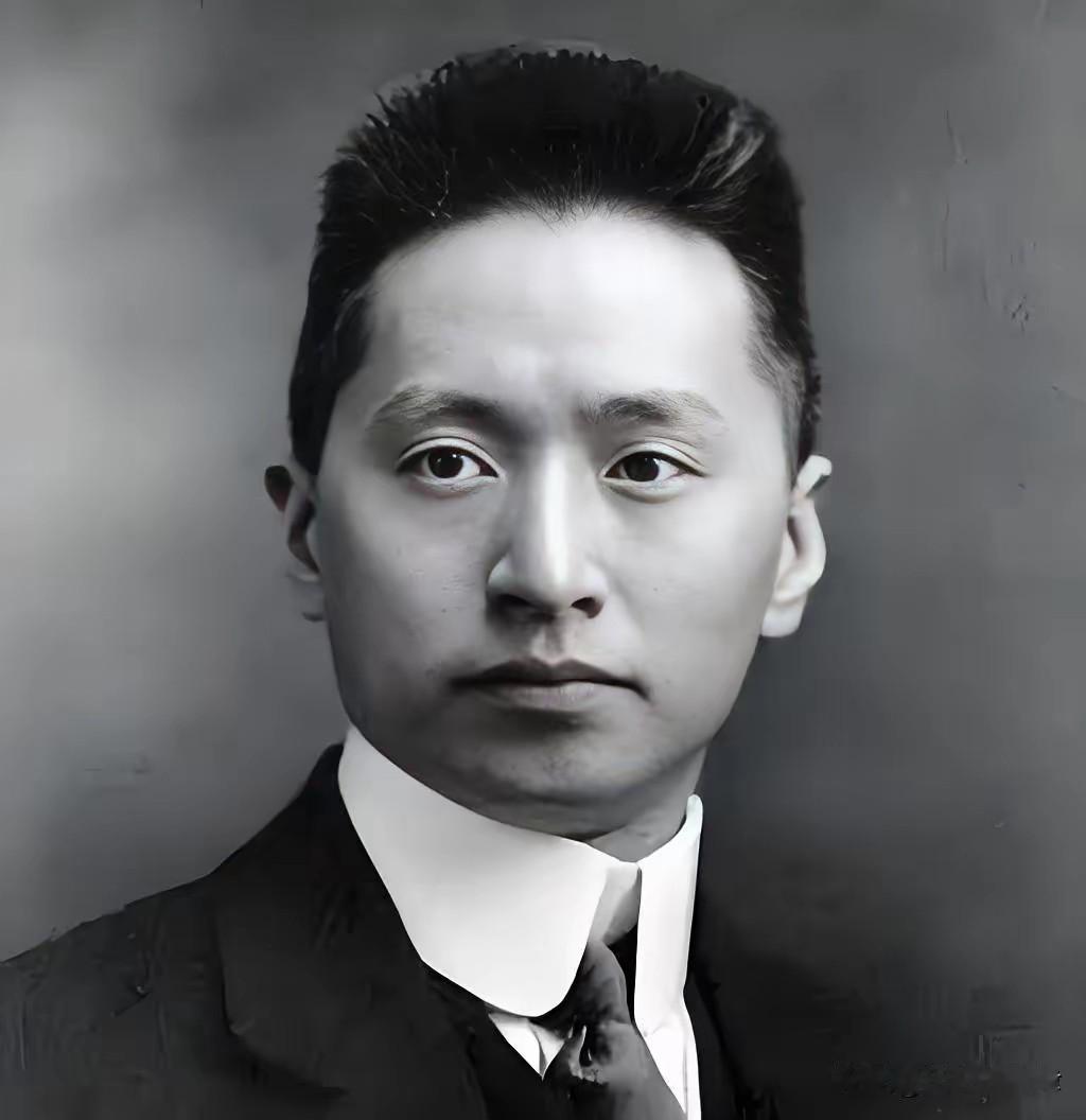 1908年顾维钧被骗回国成婚，新婚夜不肯同房，妻子一句话道尽体面与心酸
 
19