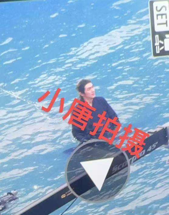 林更新进组了。 ​​​