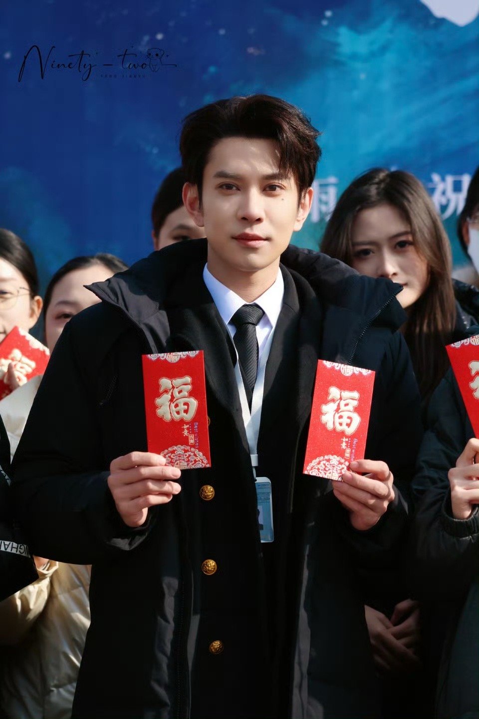 冯建宇第一部短剧开机 冯建宇新剧《星空与塔台的约定》正式启航，凭细节演技圈粉的他