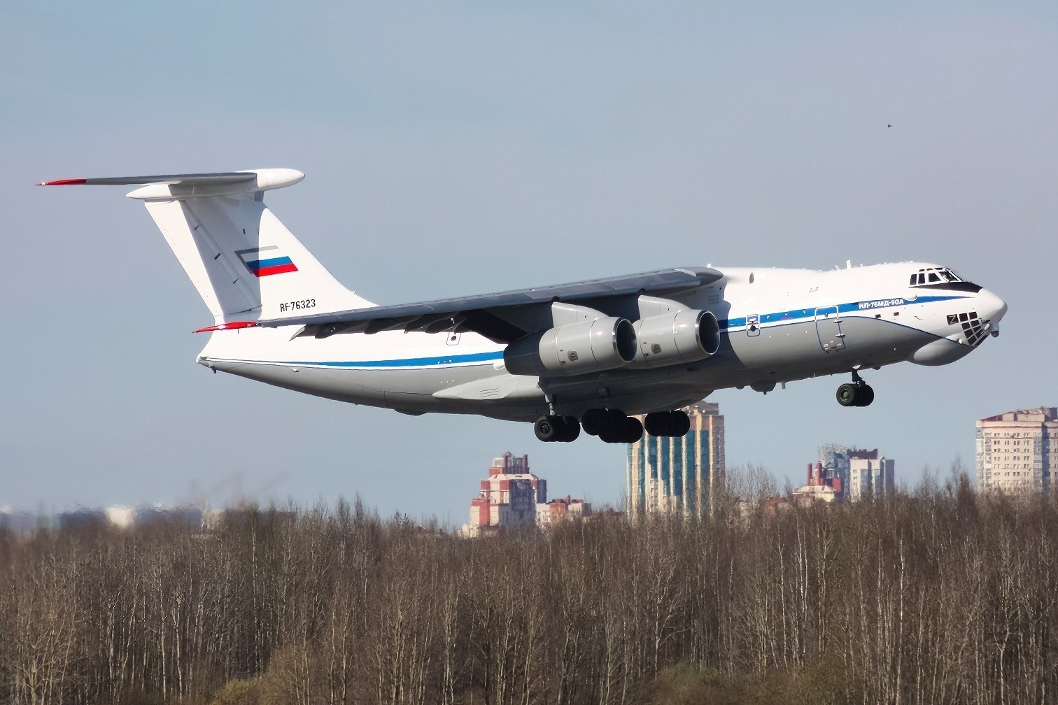 隶属于俄罗斯联邦安全局的伊尔-76MD-90A军用运输机（注册号为RF-7632