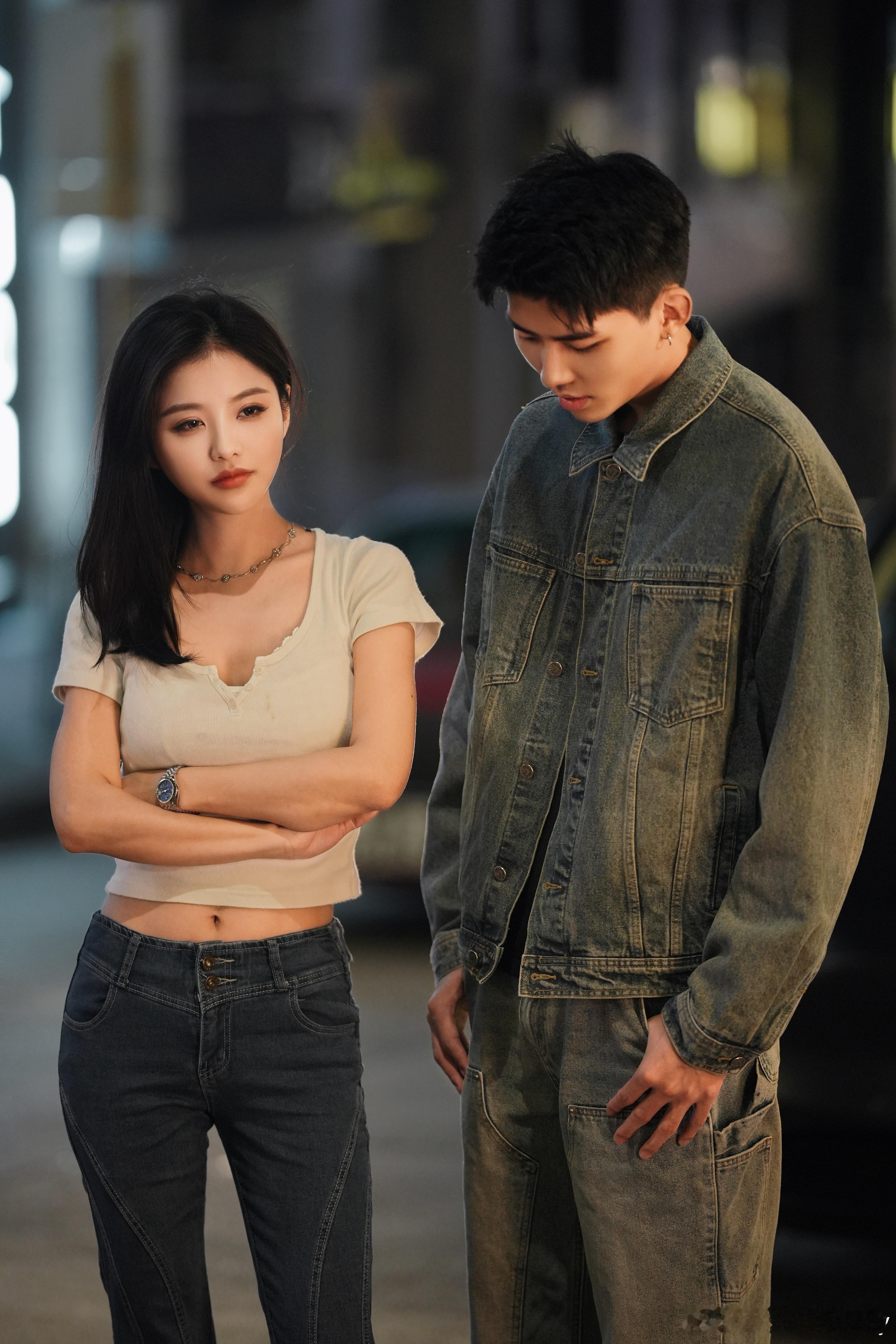 弟弟养高了就可以当保镖了 