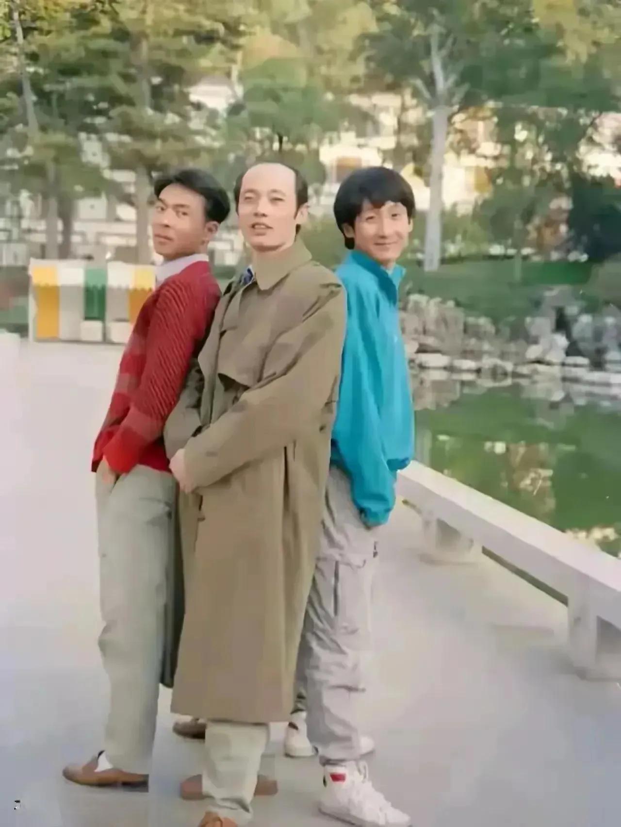 当年的三位笑星，你还记得他们的名字吗？葛优参演的电影我前几年还看过，电影的情节还