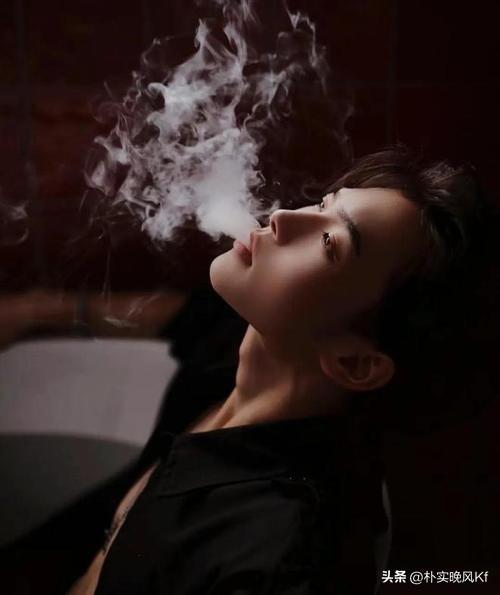 人生听到最残忍的一句话是：“咱们分手吧，活够了”。原来“一日夫妻百日恩”是骗人的