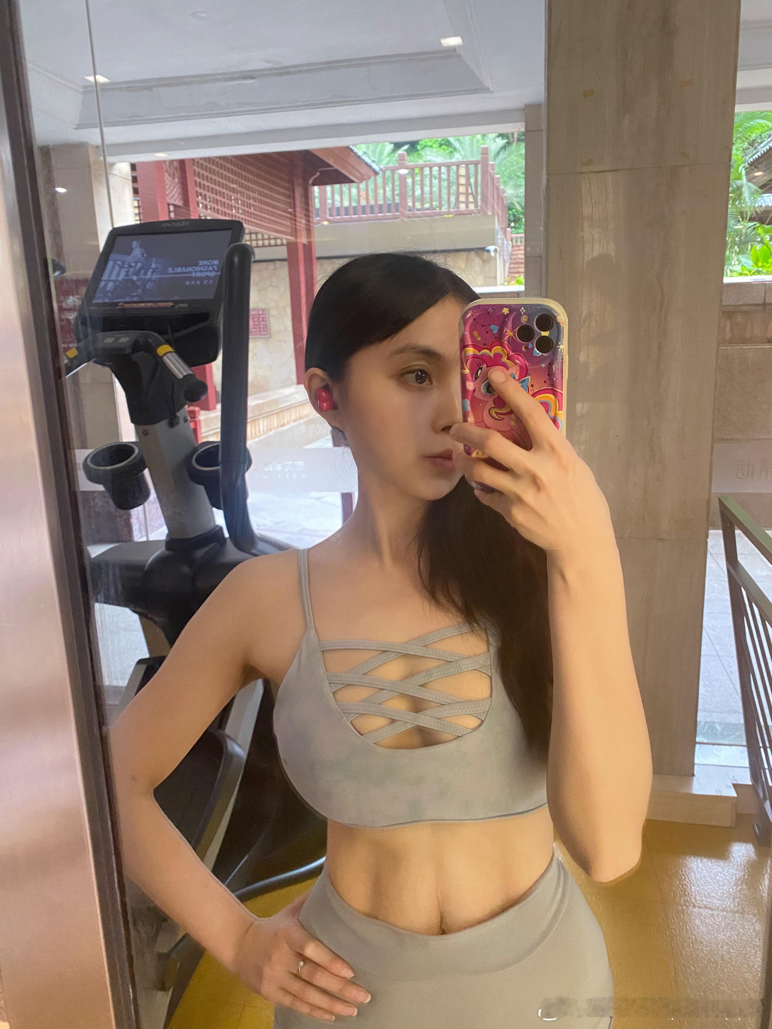 怎么光线那么暗的训练图打卡[喵喵]#人人运动家# ​​​