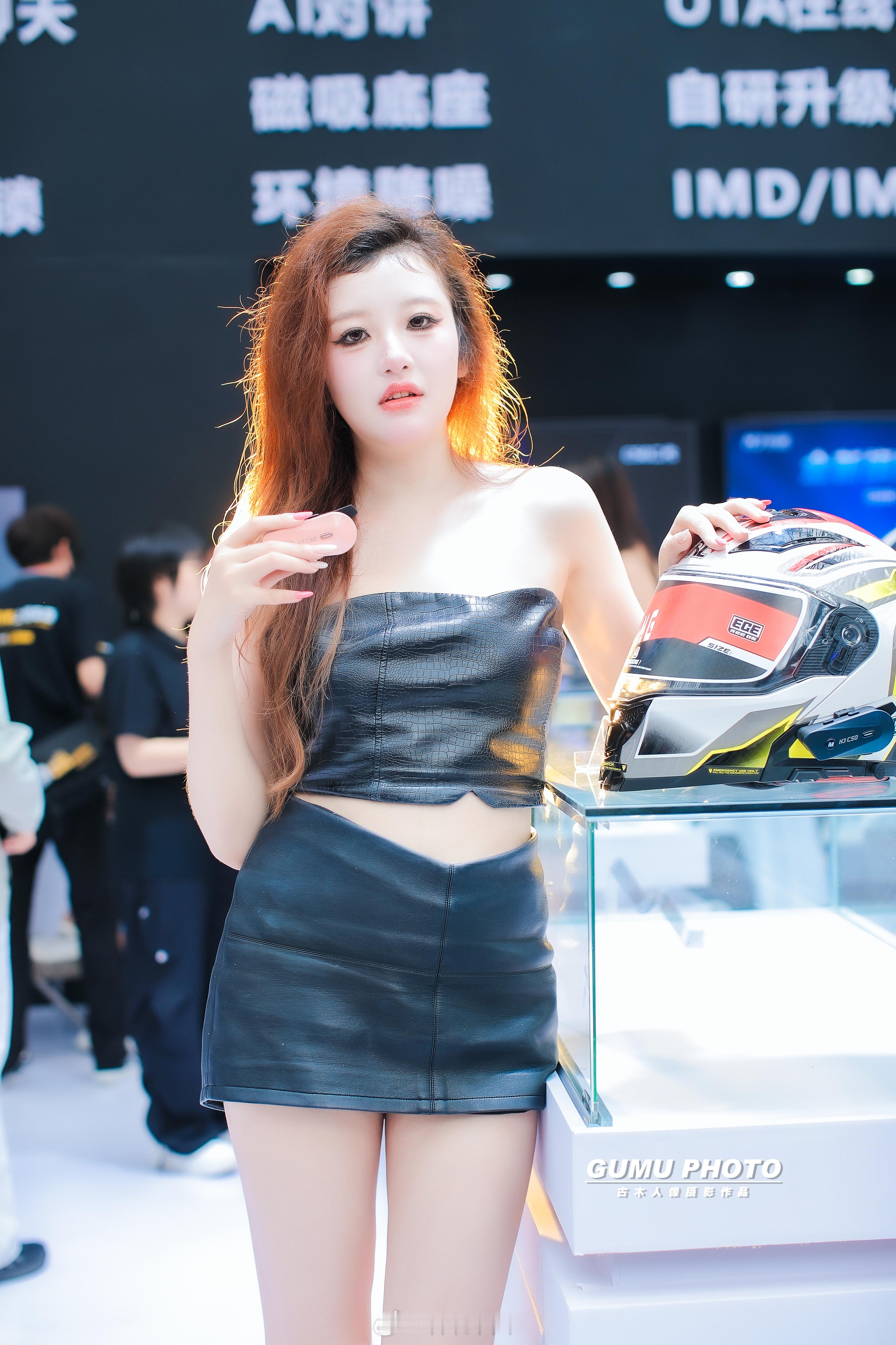 2026中国摩博会恒疆展台模特2026中国摩博会2026重庆摩展摩托车车模