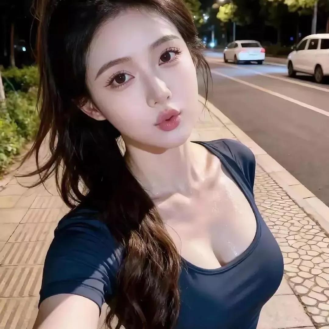 夜晚街头的甜美自拍，轻松自信的氛围甜美自拍 居家甜美自拍 自拍夜景 甜系手机自拍