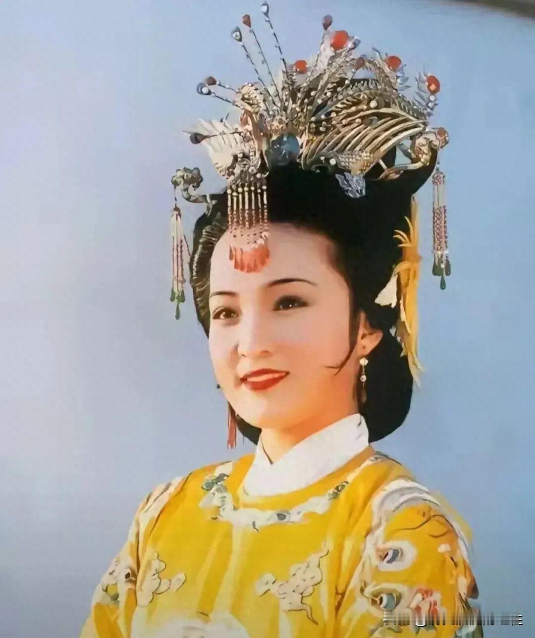元春怀上皇嗣本应是荣国府的荣耀，为何这桩喜事却只能被隐瞒成不可公开的家族秘密？