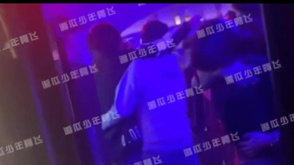 大奉打更人口碑逆跌 主角差距太大。王鹤隶用力太猛，一眼就能看出来 他是在演戏 演