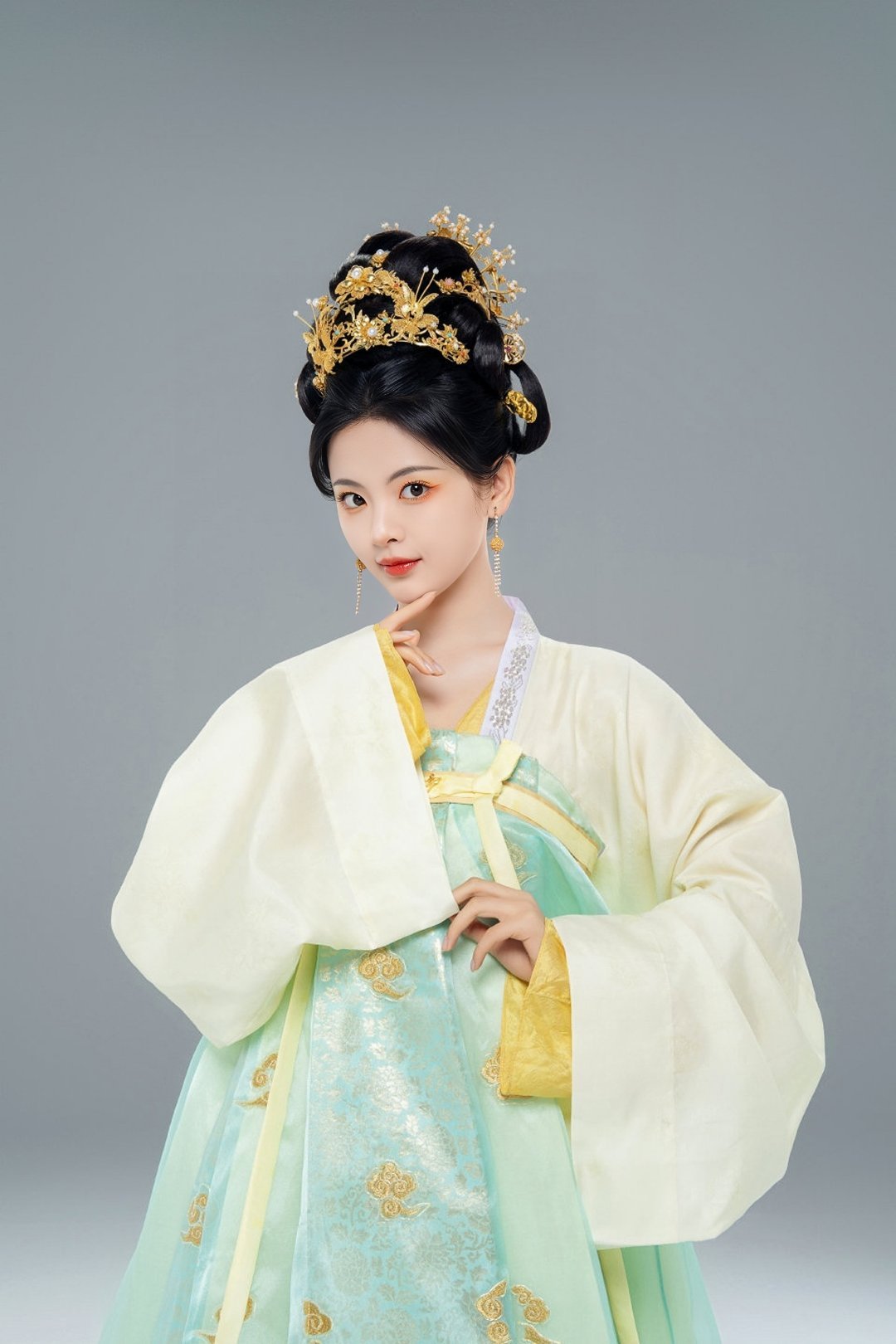 #杨超越[超话]#ycy#杨超越七时吉祥# ycy#杨超越祥云# 你经过我身旁，