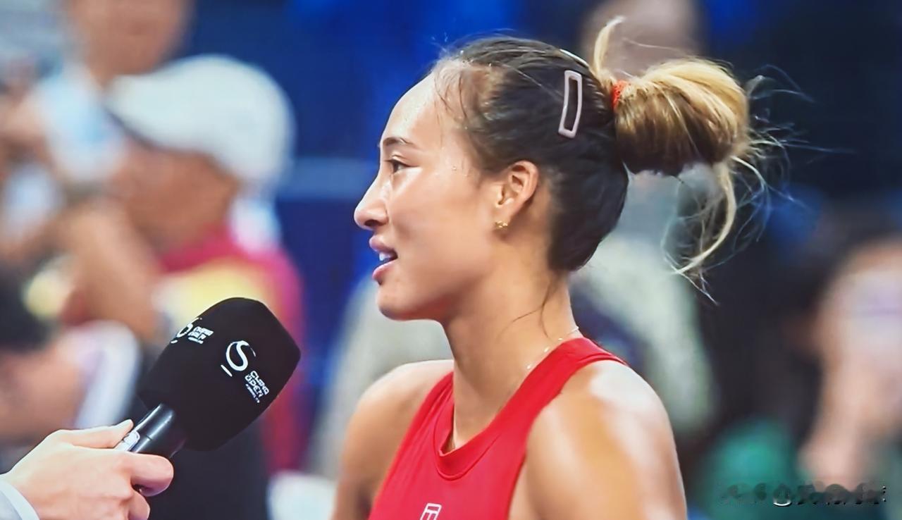 北京WTA1000🇨🇳中网 女单半决赛
🇨🇳郑钦文7-5/6-2直落两盘