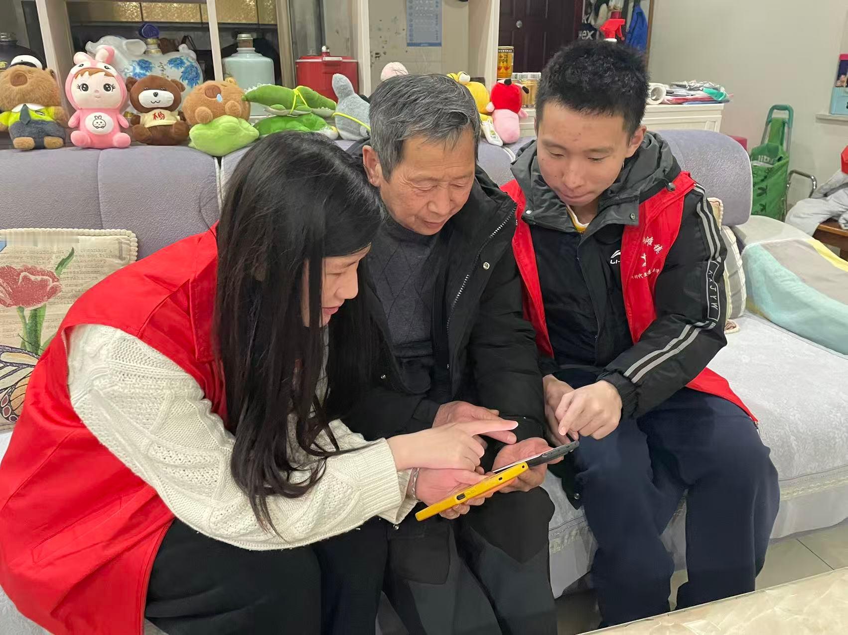 秦岭笑谈寒假社会实践曲阜师范大学三下乡       2026年1月26日，乡邻数