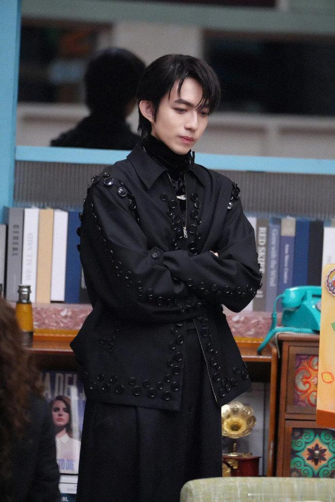 林宥嘉 拉踩令人反感 第一次常驻音综的林宥嘉真的太用心😭每期小作文都看得人动容