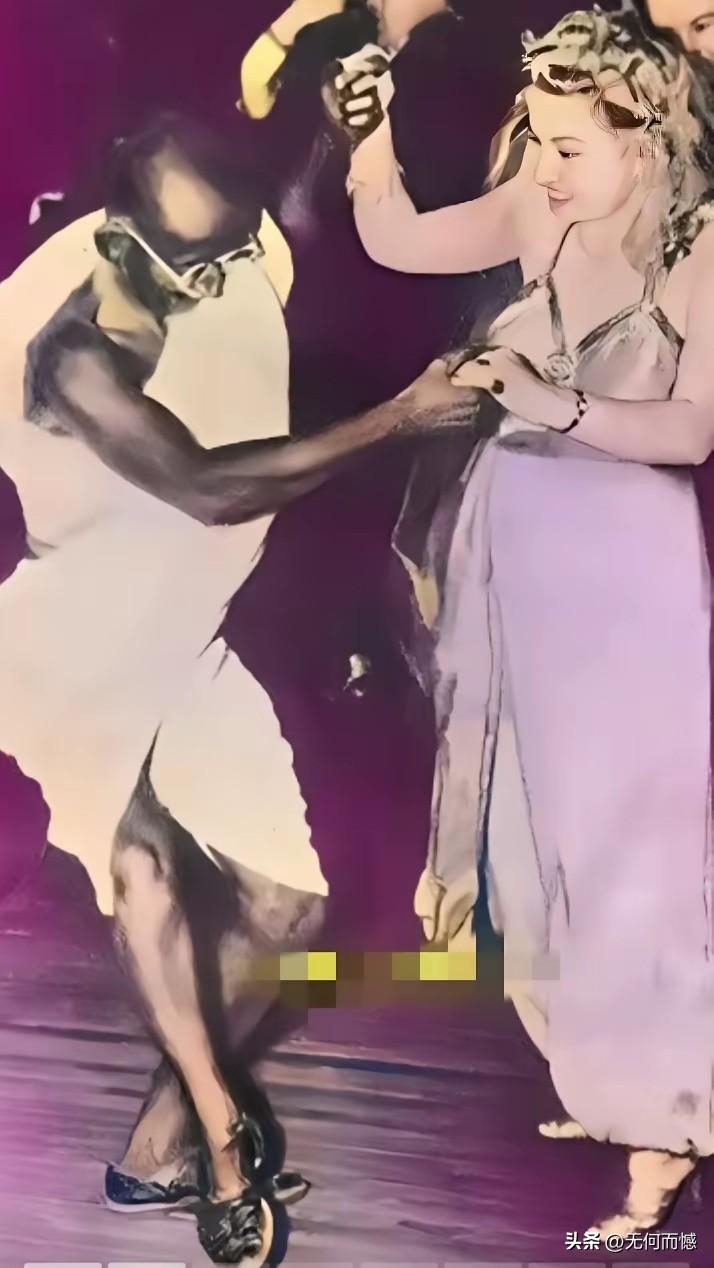 甘地也会跳舞，这倒是让人没有想到，对这个人不是很了解，只是只言片语里看了一些有关