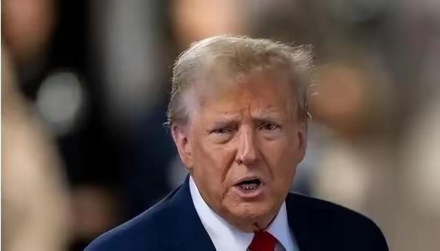 美国想对伊朗动武，意图可多了去了。首先是石油，伊朗可是石油大国，控制了伊朗石油，