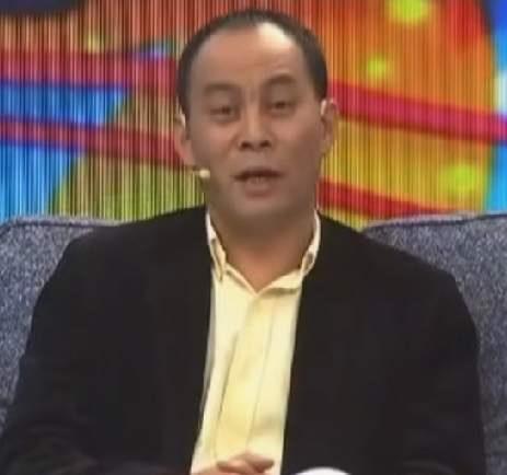 张光北说："我如果那时候没有遇上姜昆，说句不好听的，我可能今天就是东海的一个将军