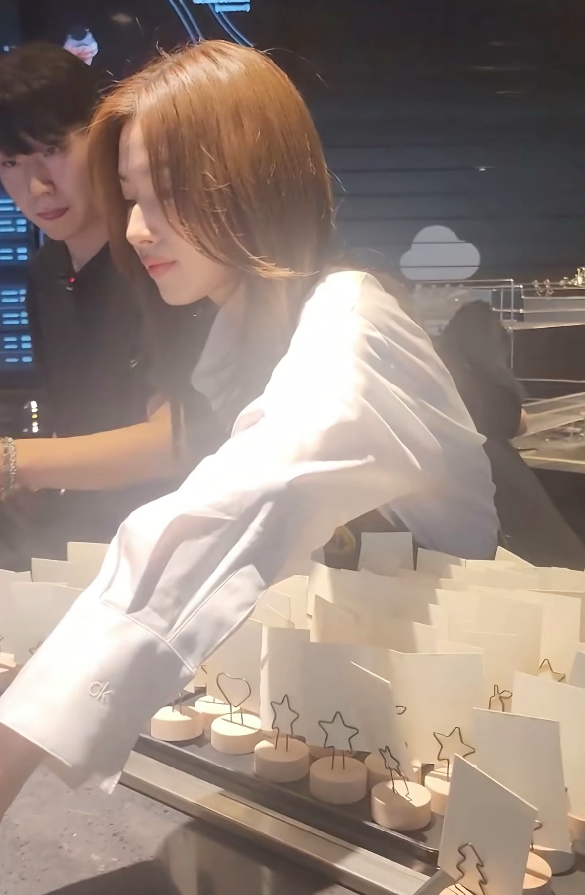 暗恋的姐姐在咖啡店打工 ​​​