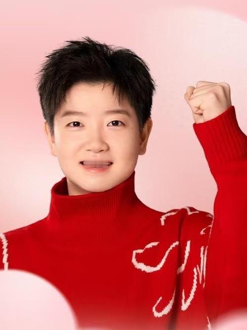 孙颖莎从小训练就刻苦揭秘孙颖莎的训练基地  见证过无数个清晨的挥拍，记录过摔倒又