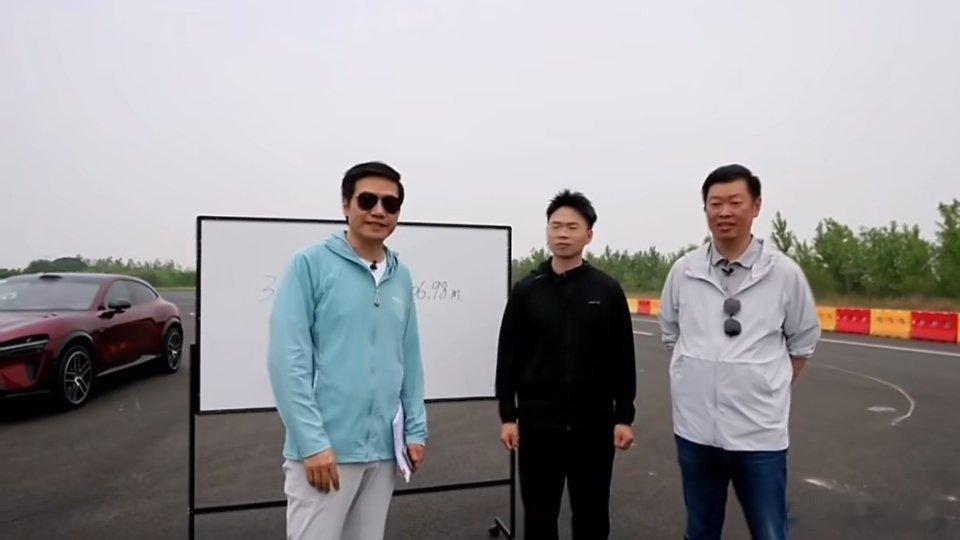 就冲着雷军这个精神状态，别说他是60后，即使80后我也相信，太有活力与干劲了，完