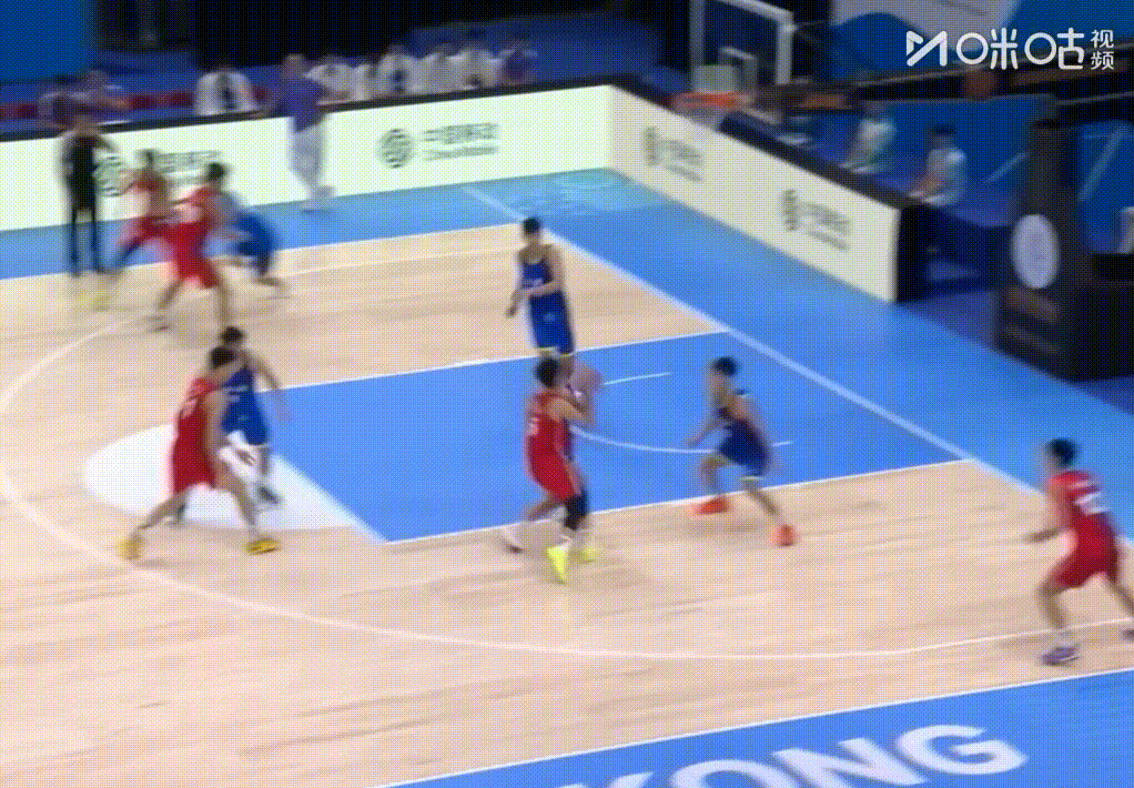 刚结束的U22男篮小组赛，陈家政砍下全场最高的29分外加4篮板5助攻，助山东队狂