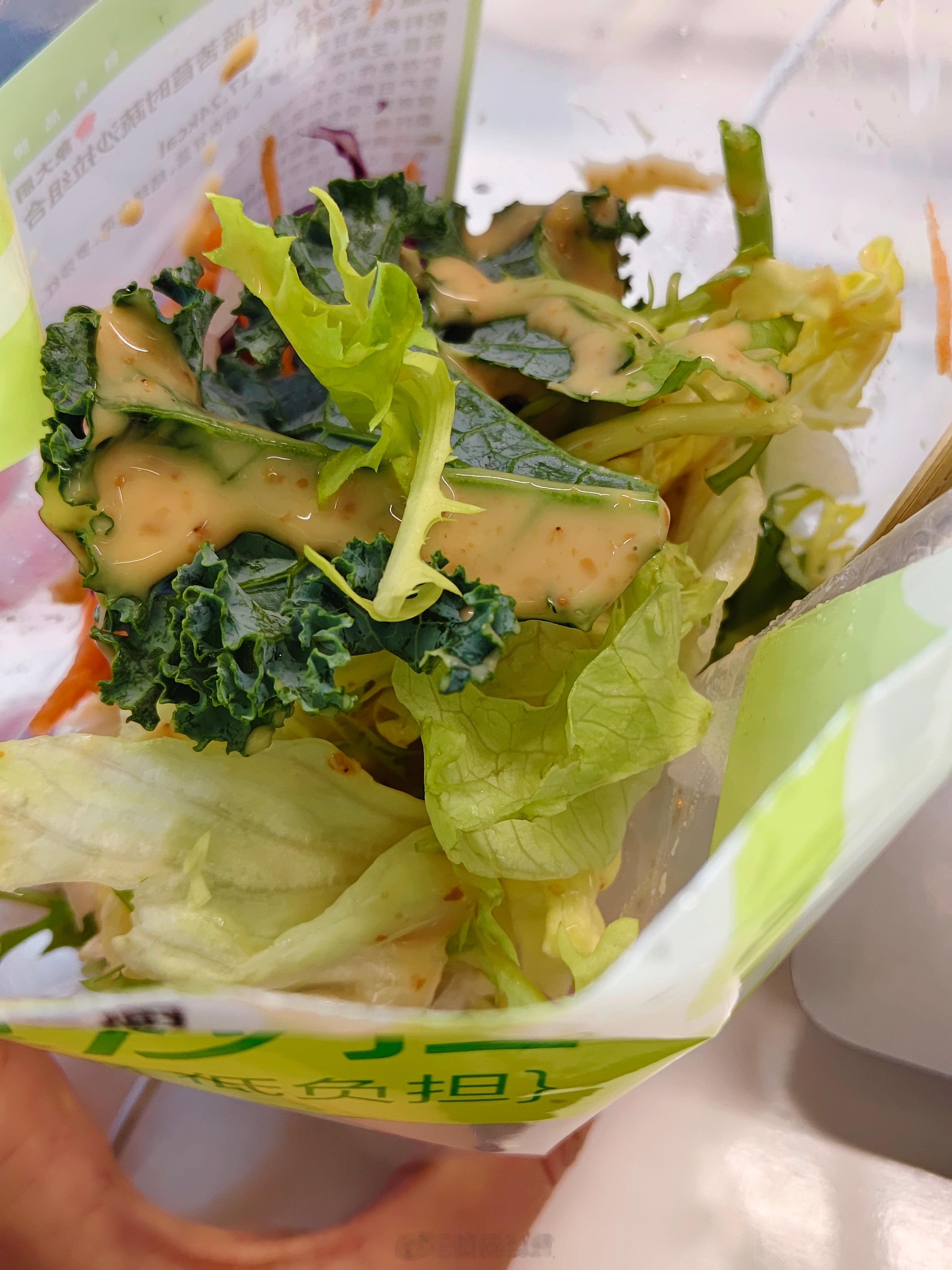 应该没有人能在过年不长胖吧这几天中午都在啃草太难吃了！想念假期的饭菜