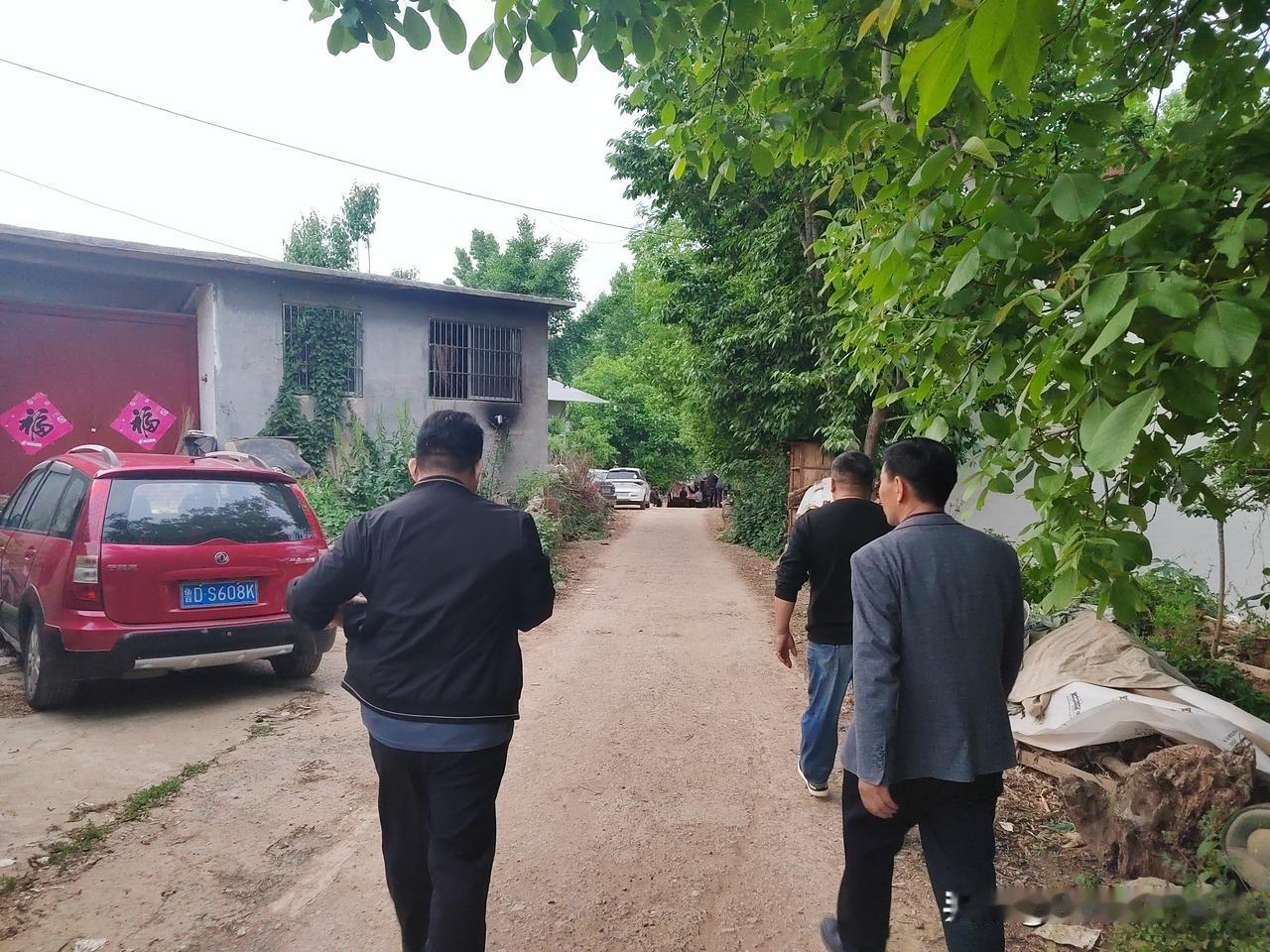 杨庄喝喜酒｜杨庄村位于市中区永安南部山区，曾是济枣高铁枣庄南站的“首推选址地”，