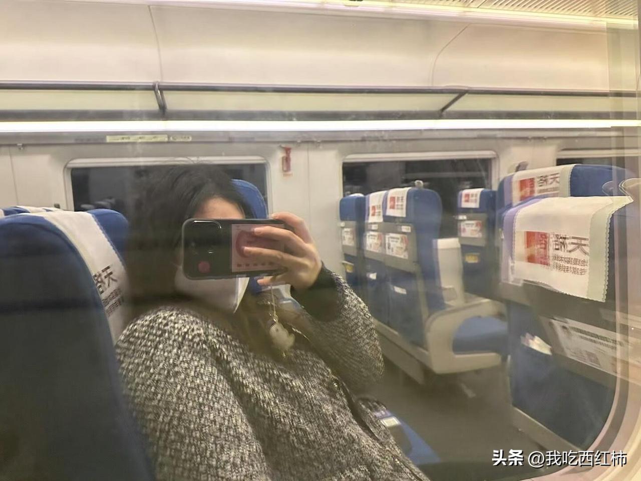 还是分手了，谢谢大家。
今天是3月17日，我们最终和平分手，其实从朋友到恋人我们