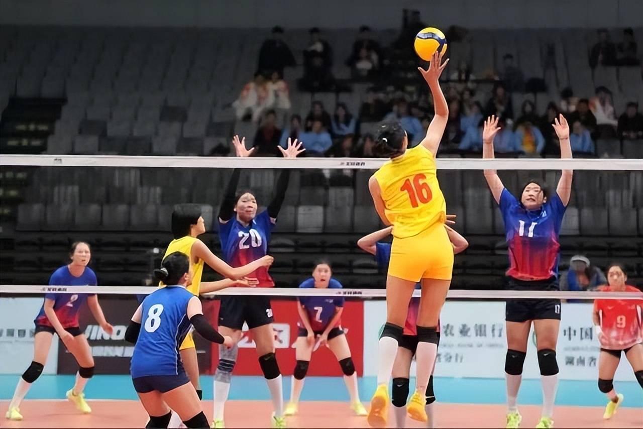 决战号角吹响！三大球 U19 女排半决赛烽烟落定，江苏青年队凭借网口铁闸 3 比