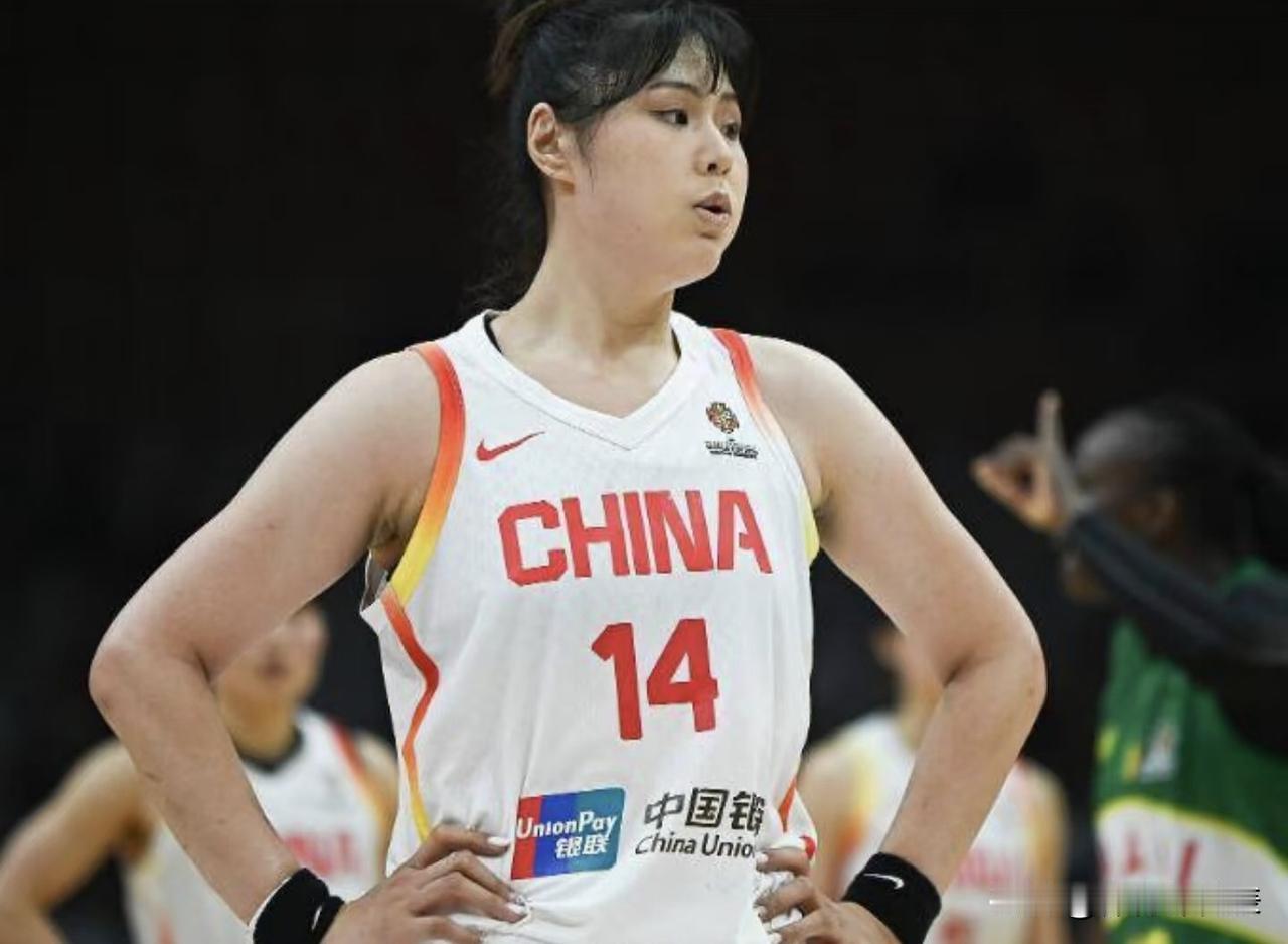 突发！李月汝护照意外丢失无缘12人大名单，中国女篮明日首战美国女篮！9月4日晚上