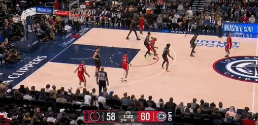 借掩护干拔三分~！！ 