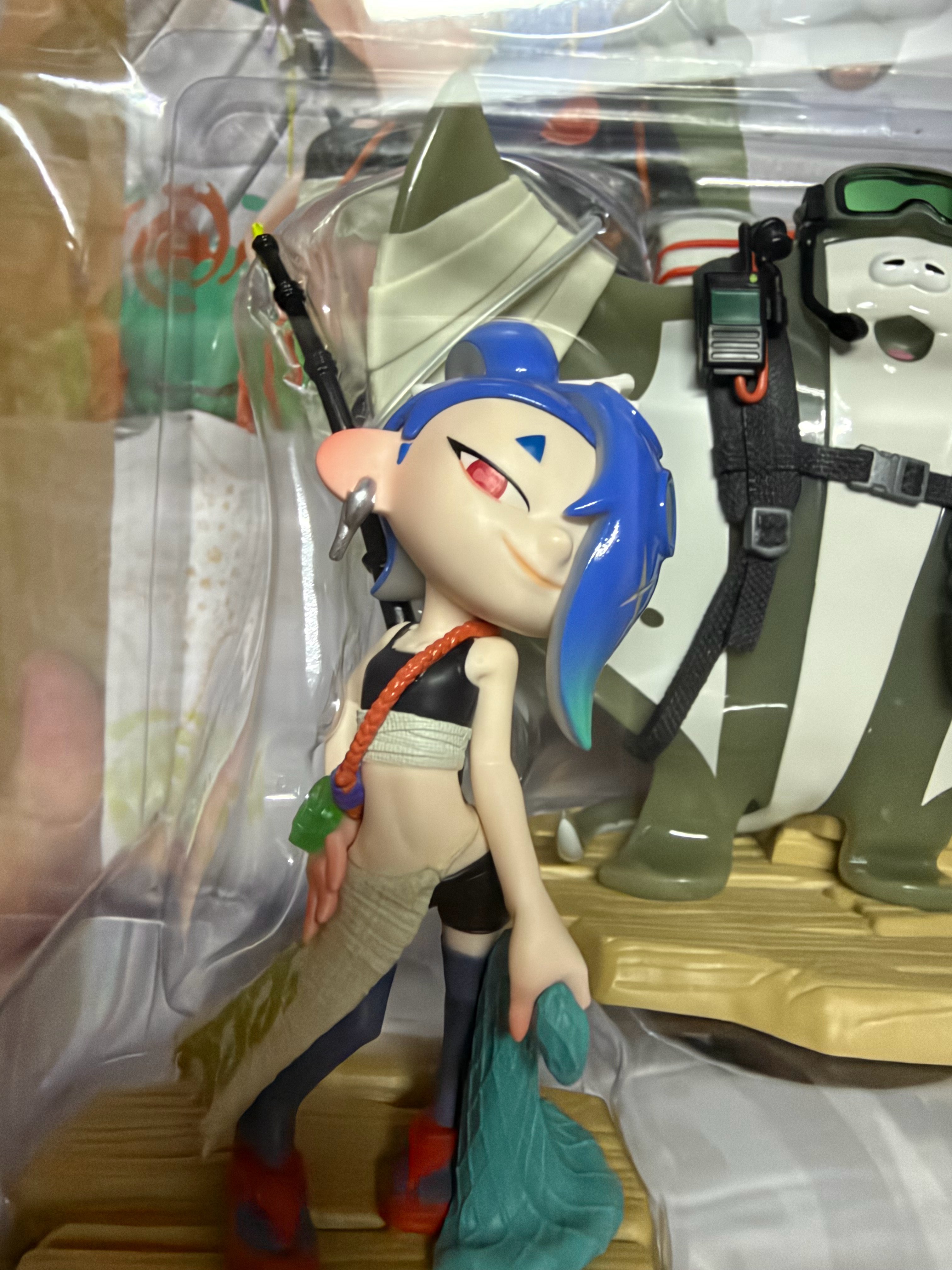 终于到了，这amiibo越来越精致了，鬼蝠真的好大，都快赶上守护者了（但是也很扁