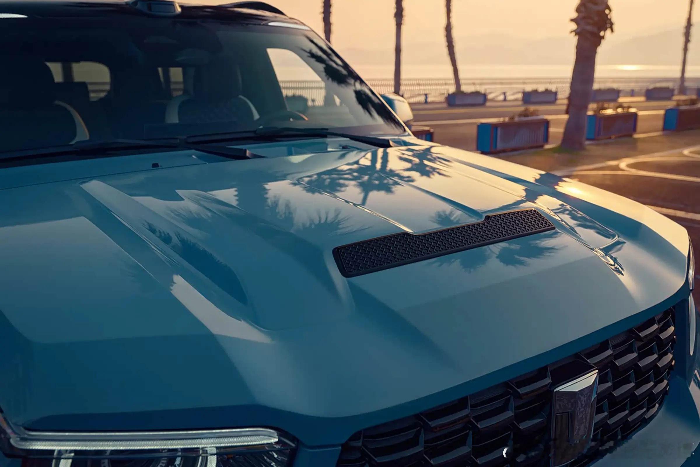 从敦煌绿到敦煌紫，再到敦煌青，每一种颜色都蕴含着中华文化与东方美学。个人最喜欢这