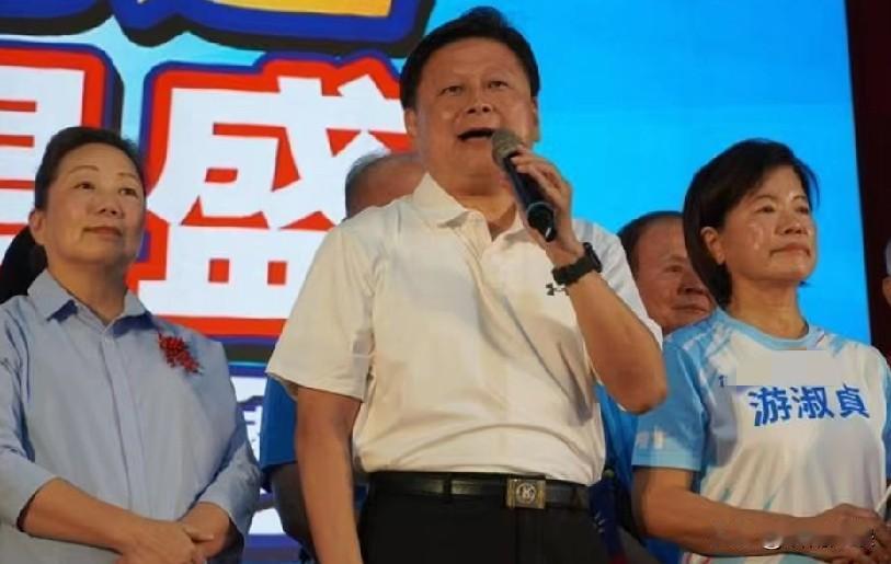 725凯道活动结束后，蓝委进行726罢免一周年！傅崐萁喊话团结！

蓝委徐巧芯在