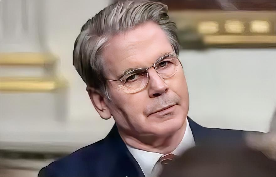 美国财长闹出国际笑话，他竟然声称中国电动车就是燃煤汽车！

在国际金融协会论坛上