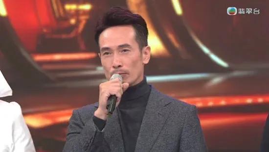 香港男演员陈豪，太尴尬了！

8月27日，香港小姐前三甲出炉，没想到，视帝陈豪却