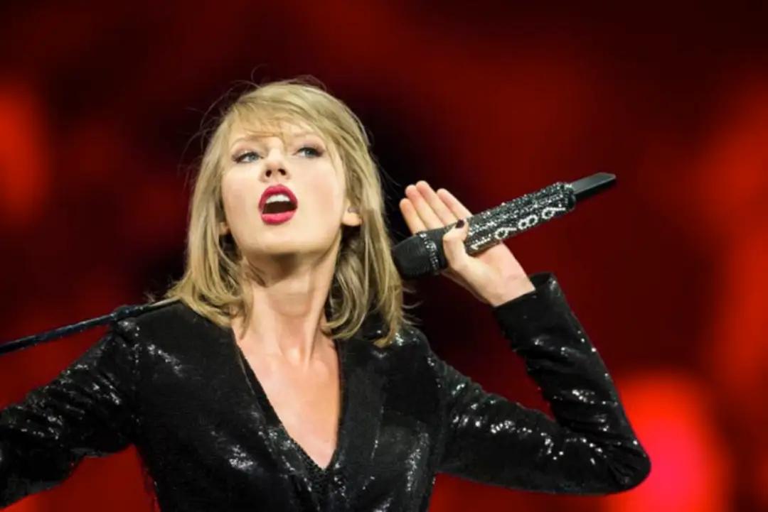 霉霉时代巡演从2023年3月开始，一直到2024年12月，一年零三季，门票收入狂