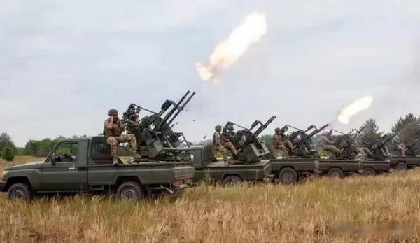 终于炸了！美军来了一起打：俄罗斯忍无可忍摧毁北约军援武器库

来源:海峡新讯

