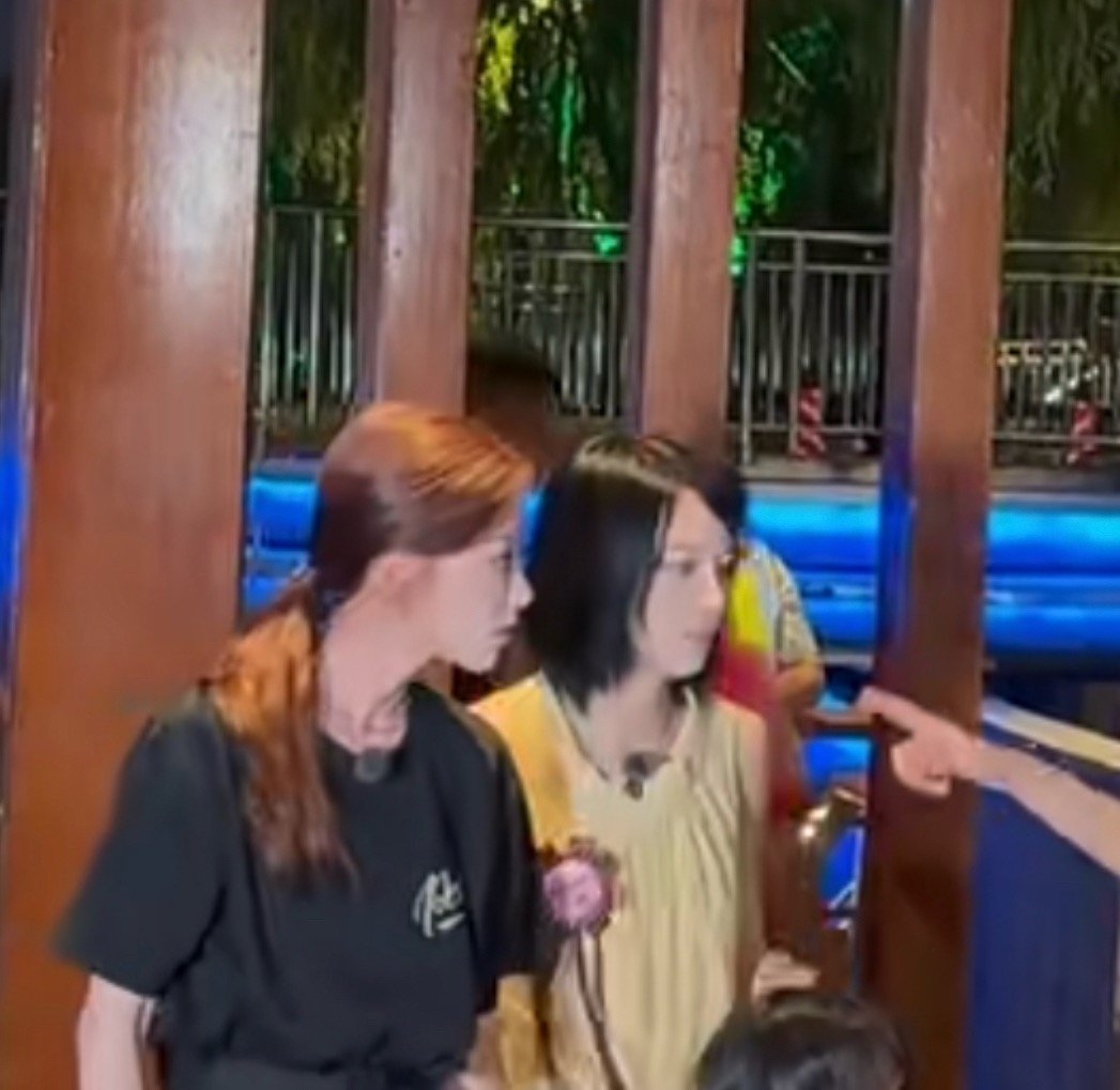 脖子不涂粉底的下场！ 