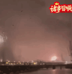 乌克兰轰炸了俄罗斯的普里莫尔斯克石油码头——俄罗斯最大的波罗的海出口枢纽，处理着