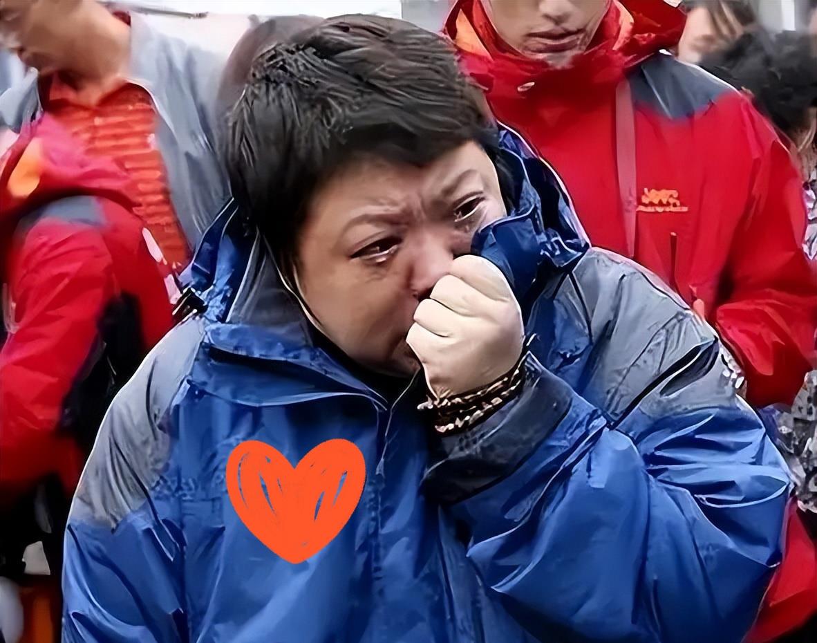 香港大埔火灾，霍启刚捐赠 1000 万，我不意外，李嘉诚捐赠 8000 万，我也