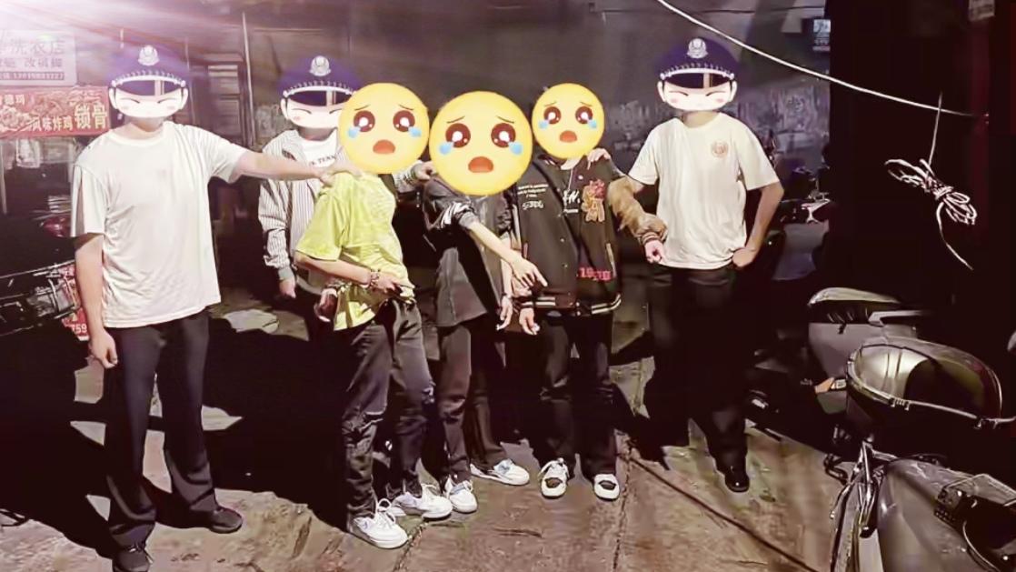 🔥昆明6个“显眼包”凌晨组团偷电瓶！全程被锁定，这下彻底栽了
 凌晨街头，6名