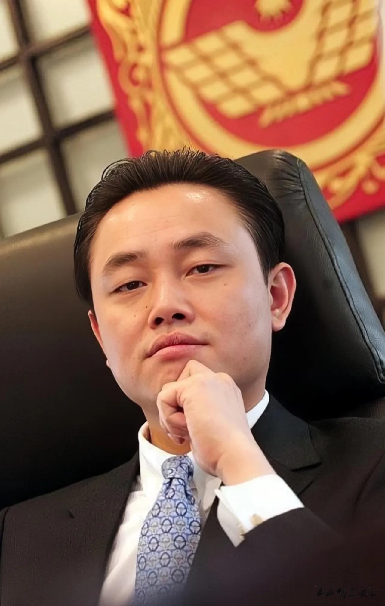 现在的国美黄老板，无论如何也没想到经过一番折腾，国美非但没有东山再起，反而走到了