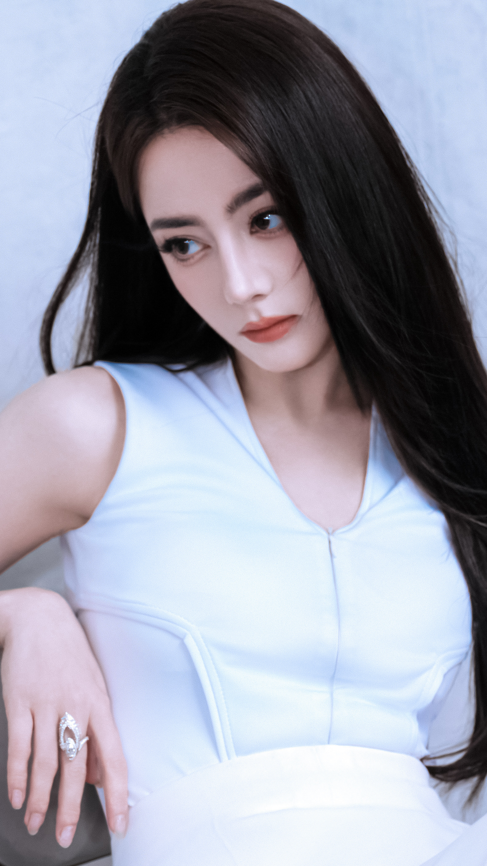 地表最强171路虎卫士全驭代言人迪丽热巴迪丽热巴黑长直女总裁