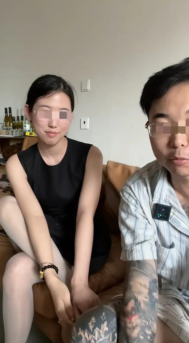 福建厦门，男子对一名已婚少妇一见钟情，竟然找到对方丈夫，开门见山说：“我喜欢你老