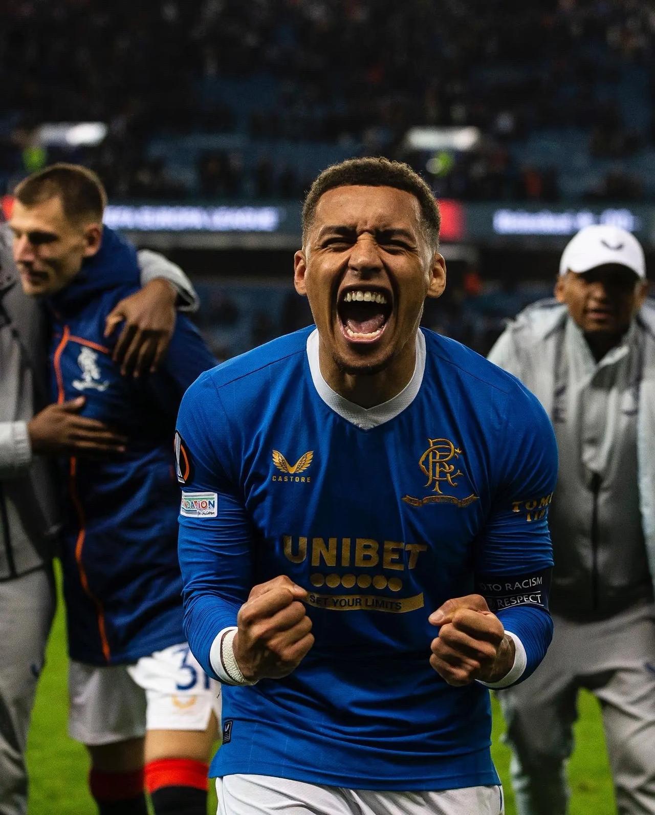 34岁的塔弗尼尔：

他应该是目前足坛最能进球的右后卫了。本赛季目前，34岁的塔