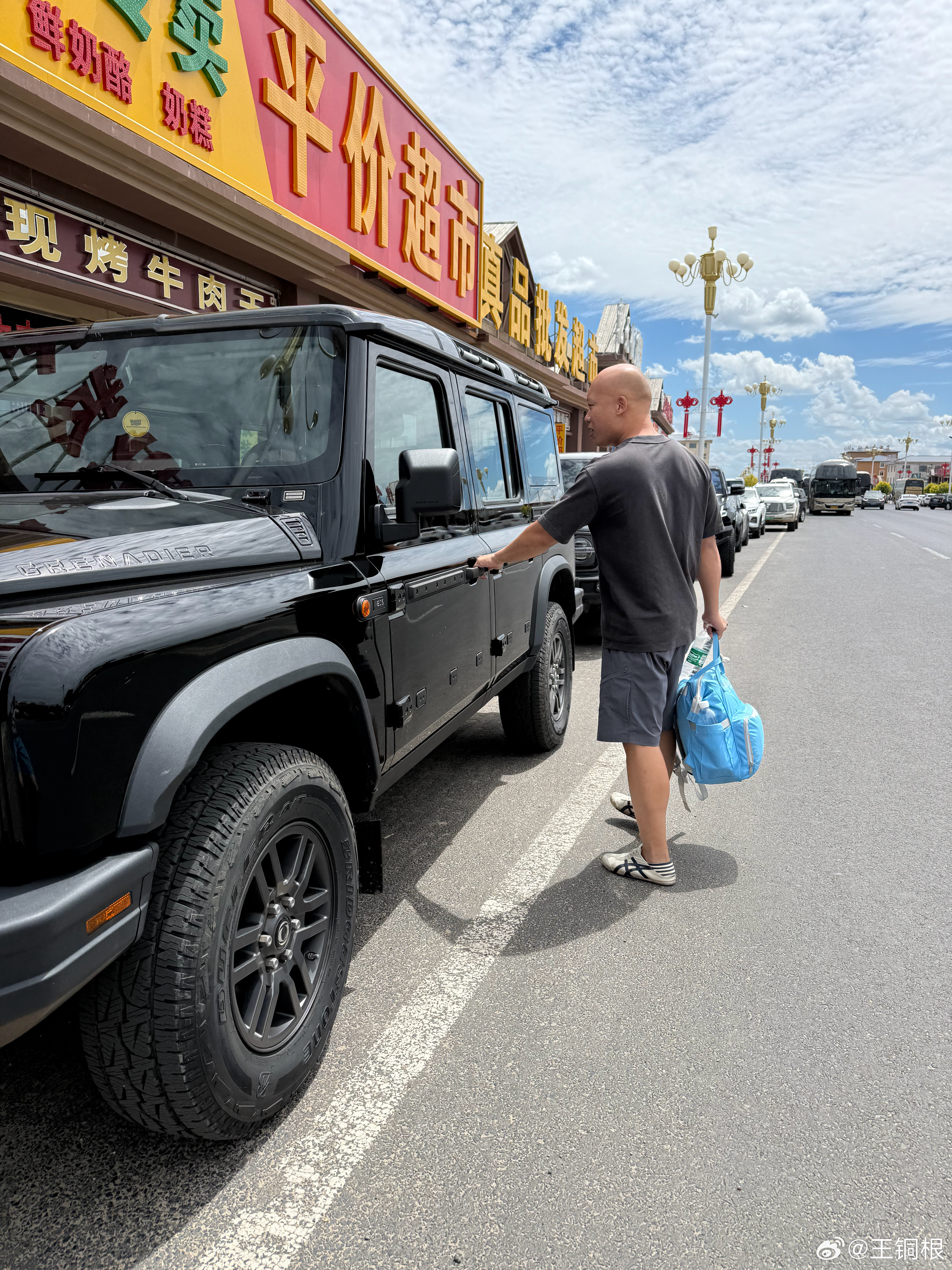 治蛋兵哪里都好，高大威猛，复古帅气，我们都感觉有点意思。可惜向导当时问我：这是新