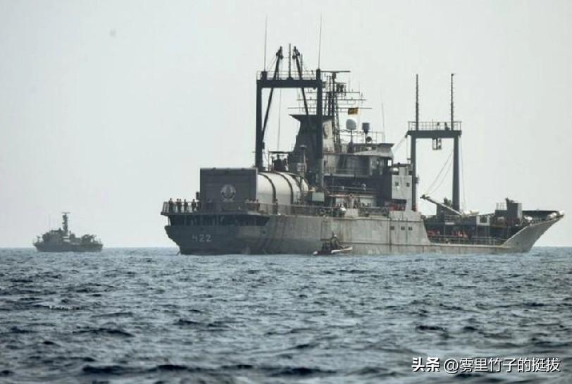 伊朗军方称上周美军袭击伊朗军舰至少 104 人死亡。
3 月 8 日 (路透社)